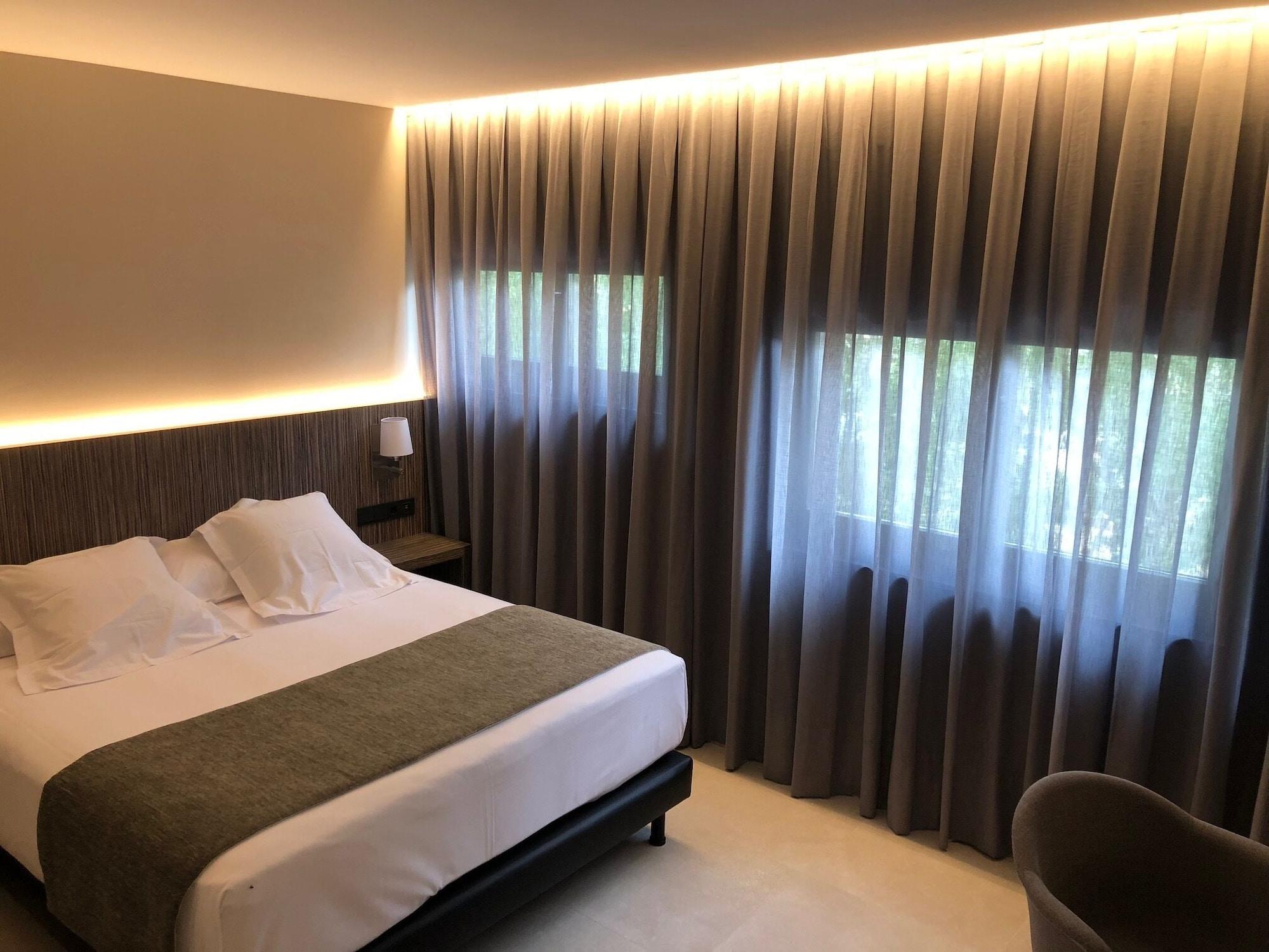 Hotel Balneario De La Virgen Хараба Екстериор снимка