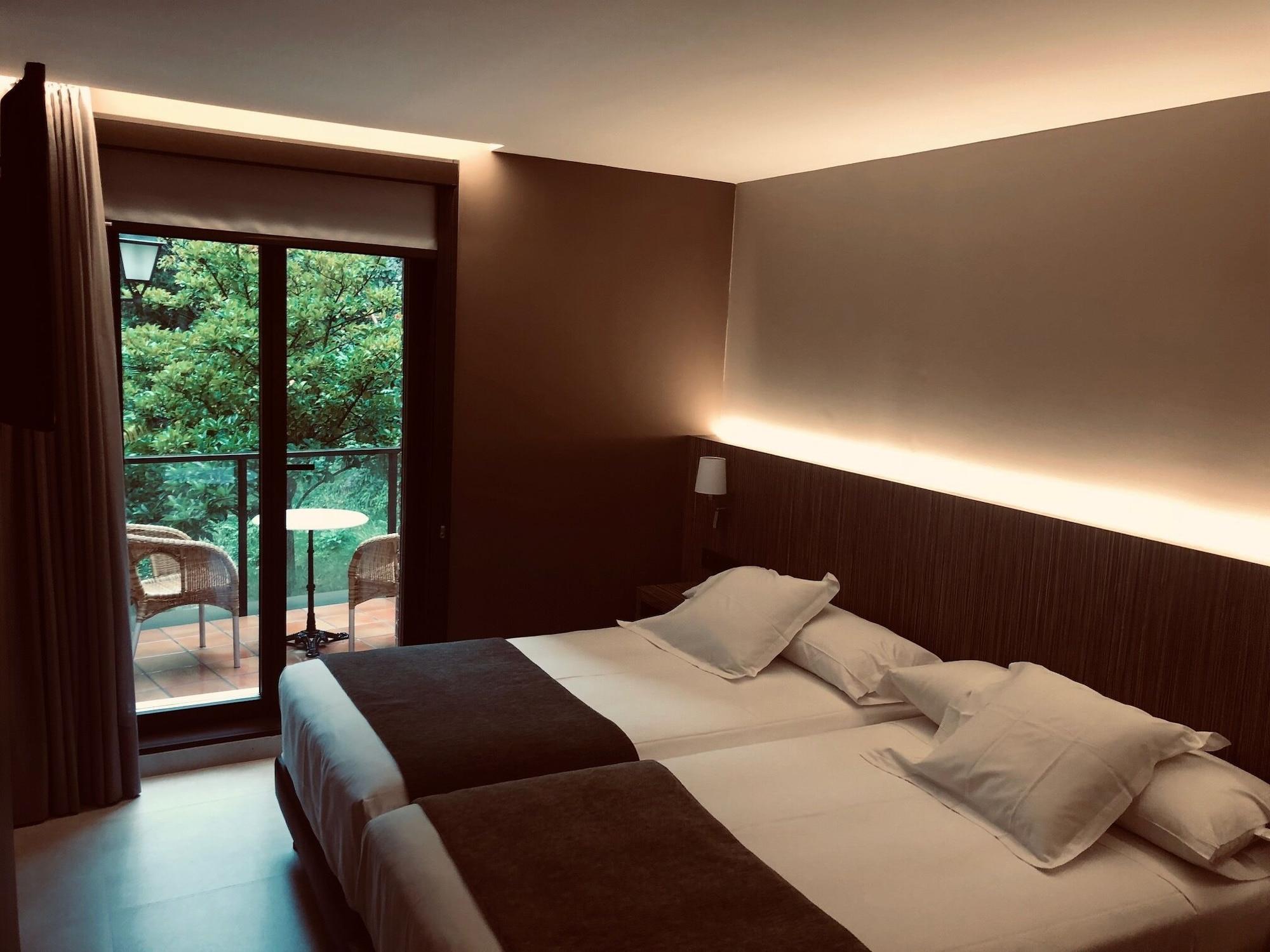 Hotel Balneario De La Virgen Хараба Екстериор снимка