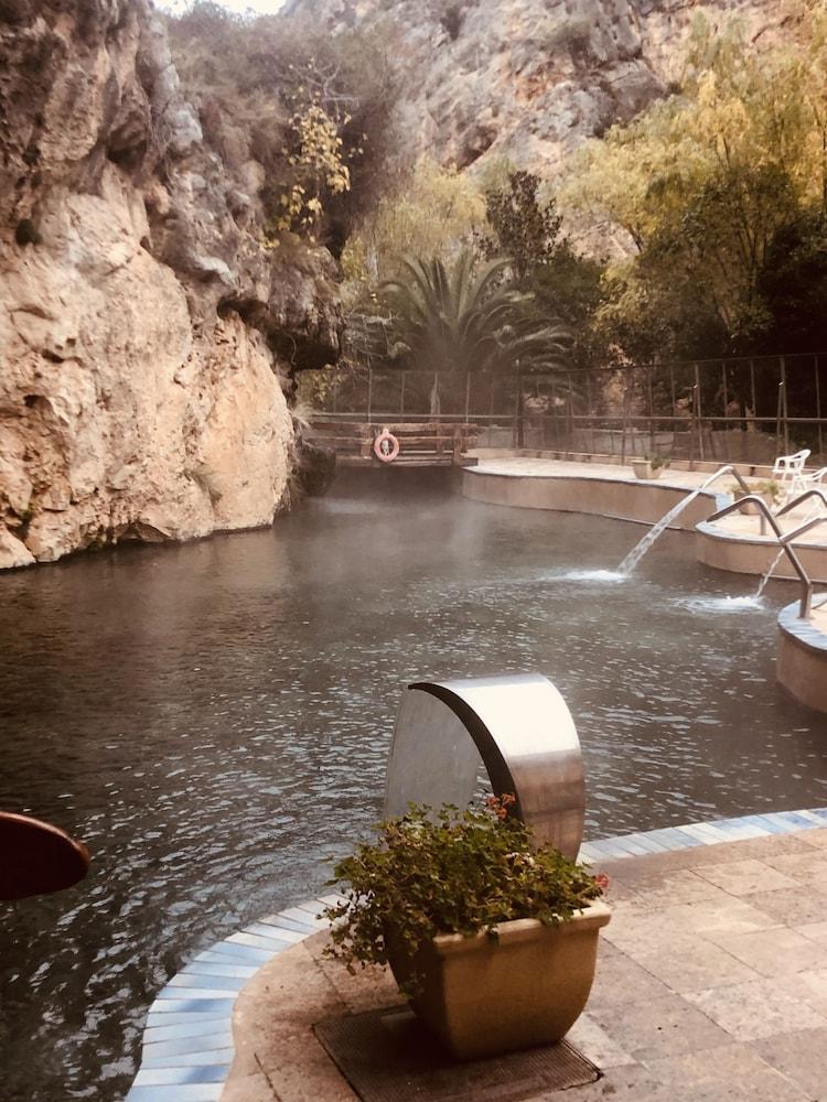 Hotel Balneario De La Virgen Хараба Екстериор снимка