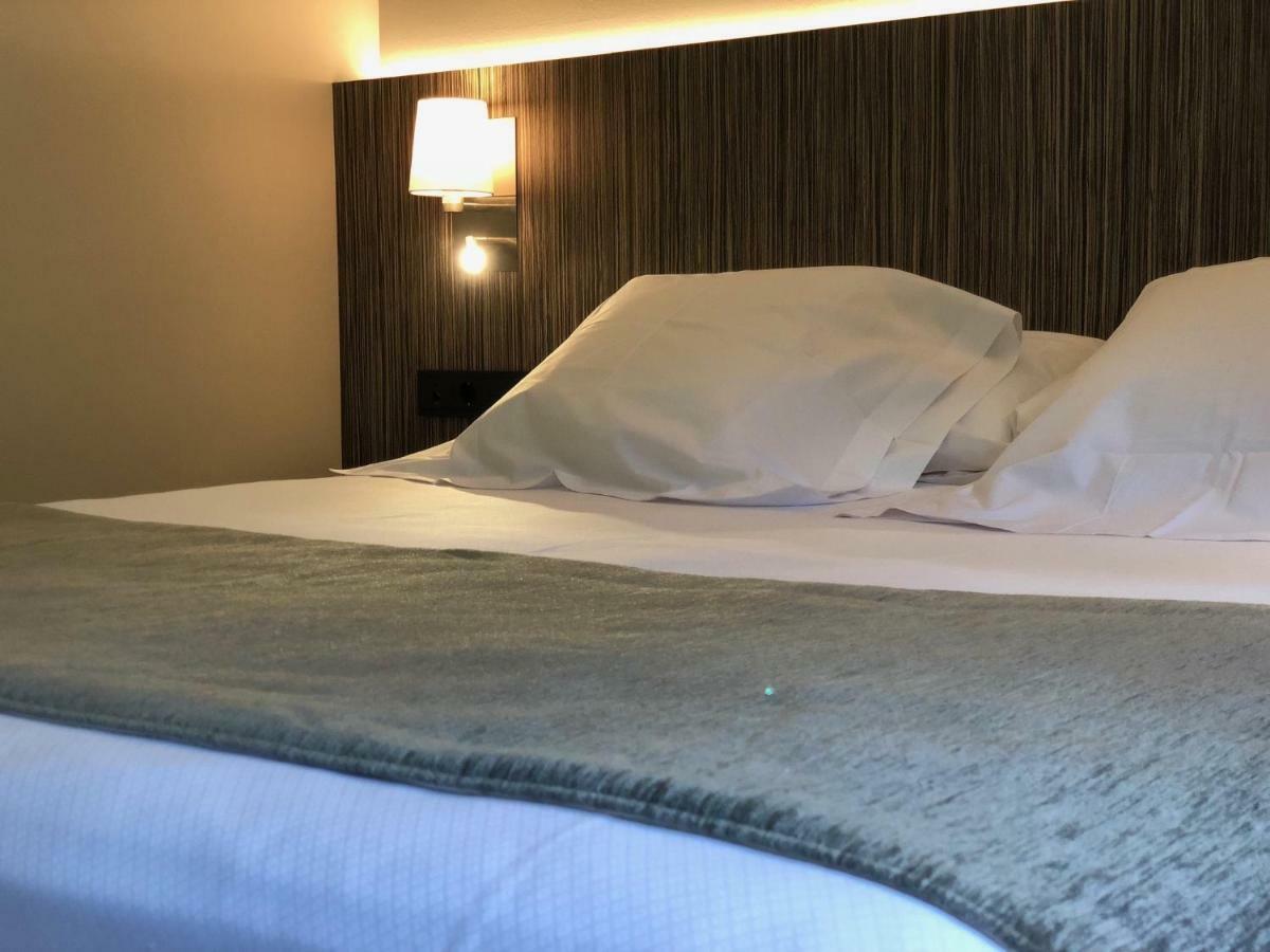 Hotel Balneario De La Virgen Хараба Екстериор снимка