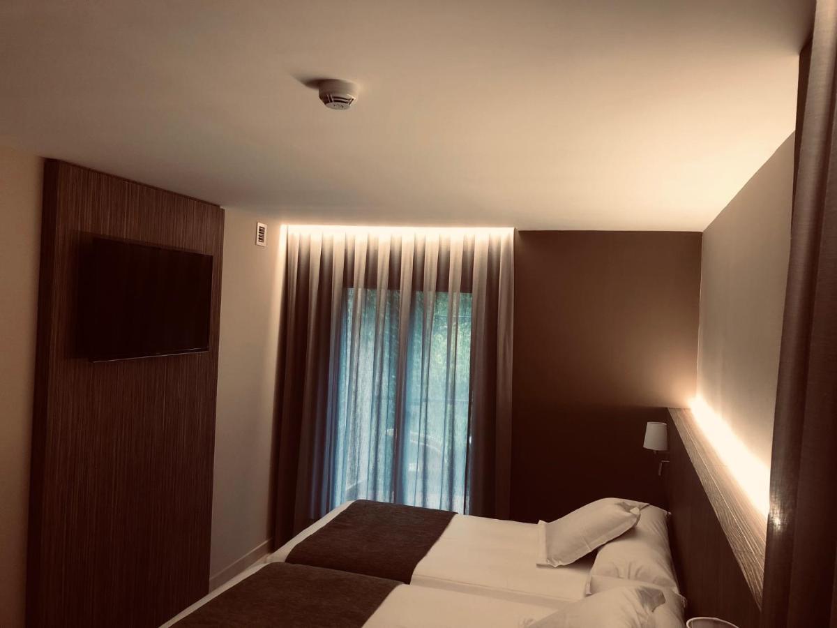 Hotel Balneario De La Virgen Хараба Екстериор снимка